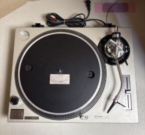 広島市安佐南区のお客様より、Technics SL-1200MK2 レコードプレイヤーを買い取りました