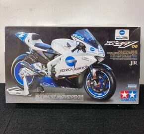 広島市佐伯区のお客様より、タミヤ コニカミノルタ ホンダ RC211V を買い取りました